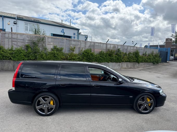 2025 Volvo V70