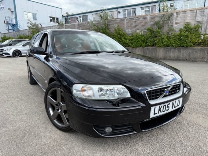 2025 Volvo V70