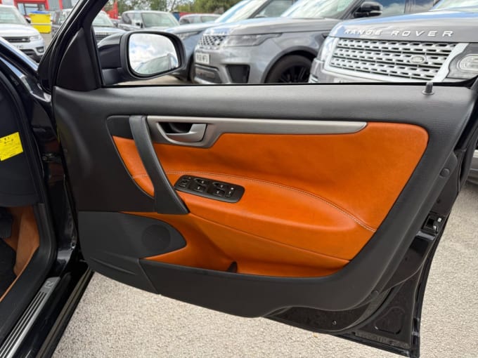 2025 Volvo V70