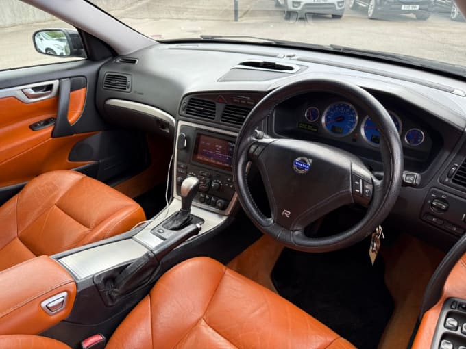 2025 Volvo V70