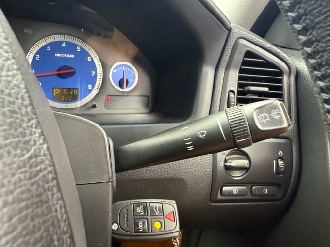 2025 Volvo V70