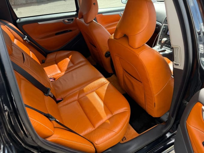 2025 Volvo V70