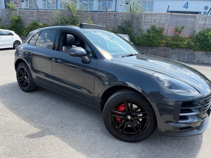 2025 Porsche Macan