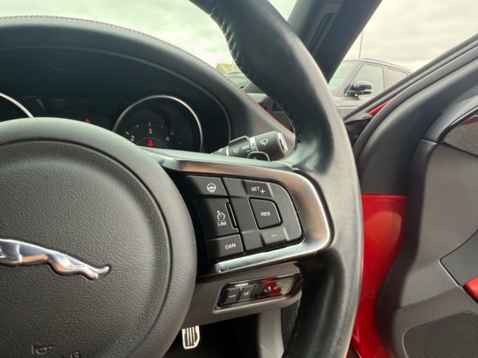 2025 Jaguar Xf