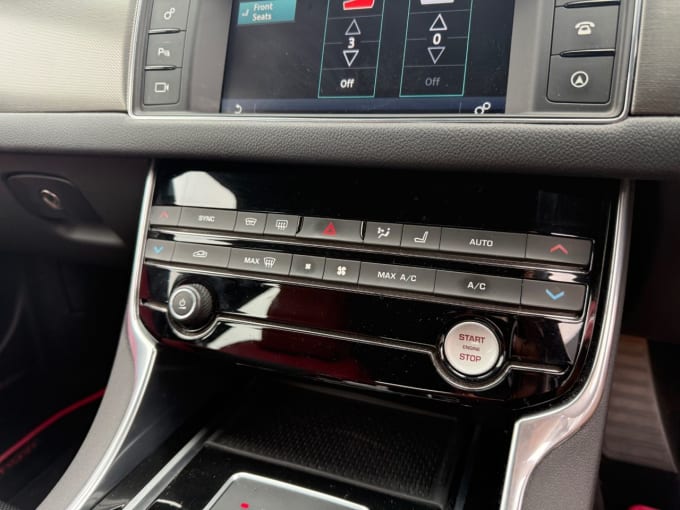 2025 Jaguar Xf