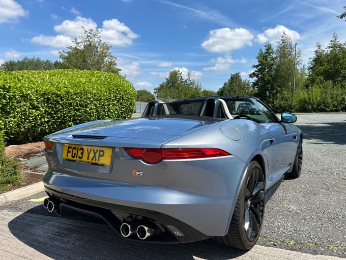 2025 Jaguar F-type
