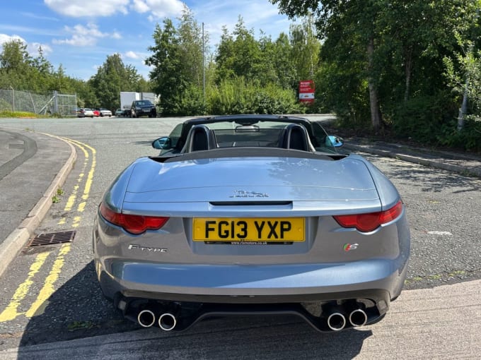 2025 Jaguar F-type