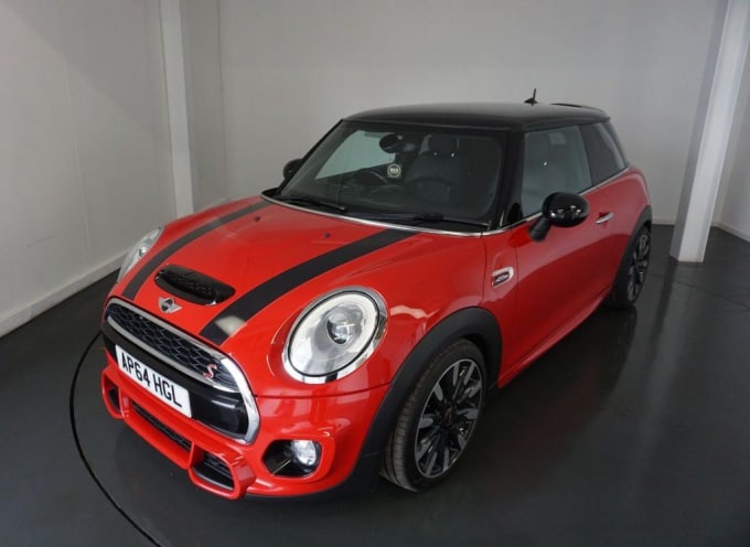 2025 Mini Hatch