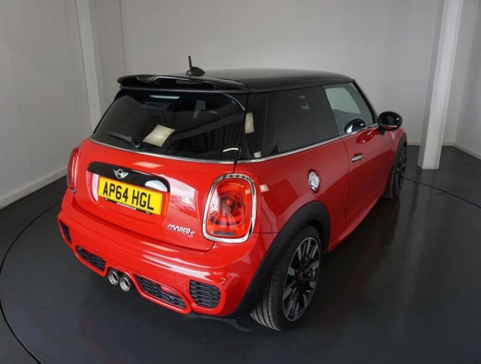 2025 Mini Hatch
