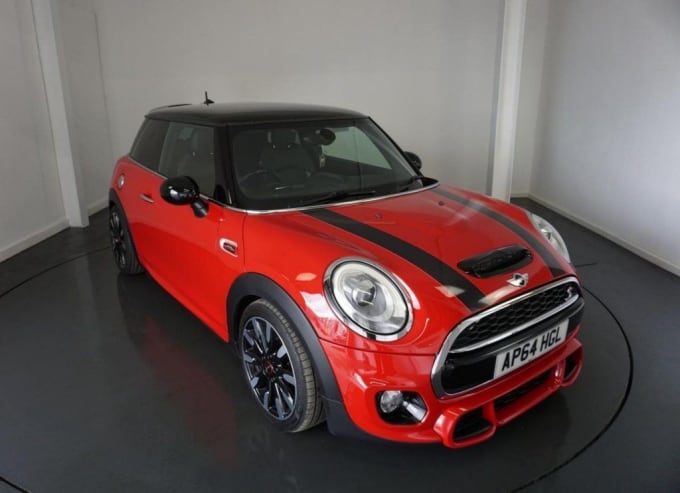 2025 Mini Hatch