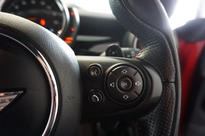 2025 Mini Hatch