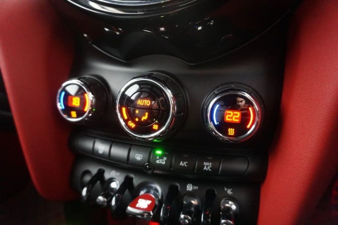 2025 Mini Hatch