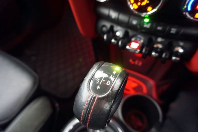 2025 Mini Hatch