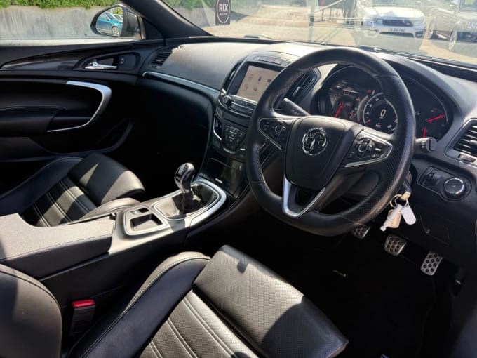 2025 Vauxhall Insignia