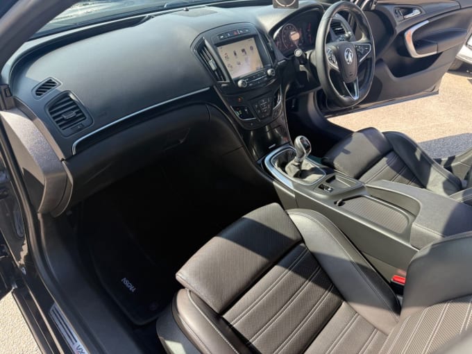 2025 Vauxhall Insignia