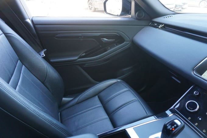2025 Land Rover Range Rover Evoque