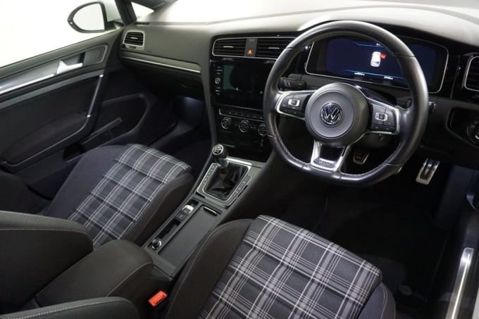 2018 Volkswagen Golf