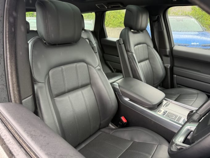 2025 Land Rover Range Rover Sport