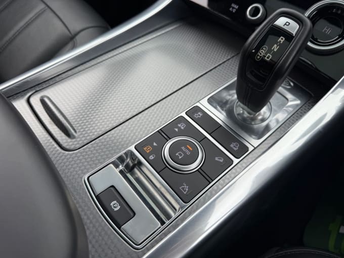 2025 Land Rover Range Rover Sport