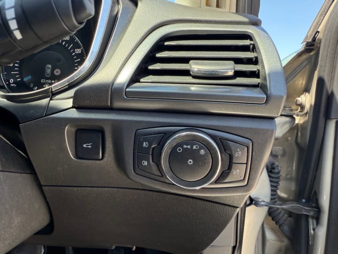 2025 Ford Mondeo