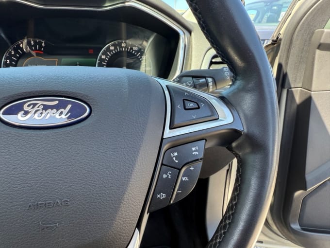 2025 Ford Mondeo