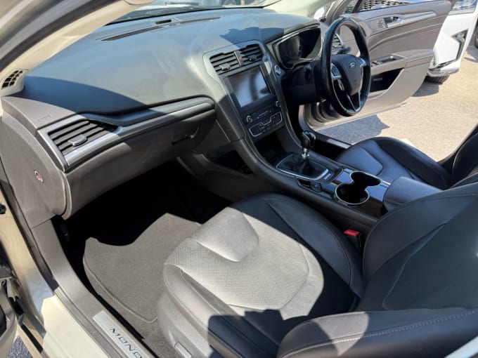 2025 Ford Mondeo