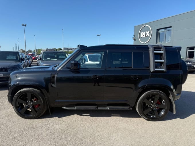 2025 Land Rover Defender