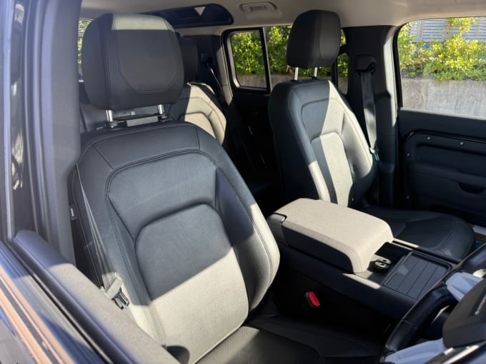 2025 Land Rover Defender