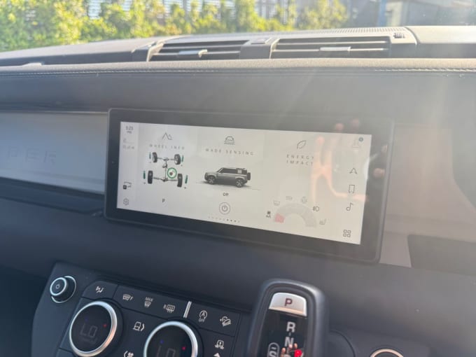 2025 Land Rover Defender