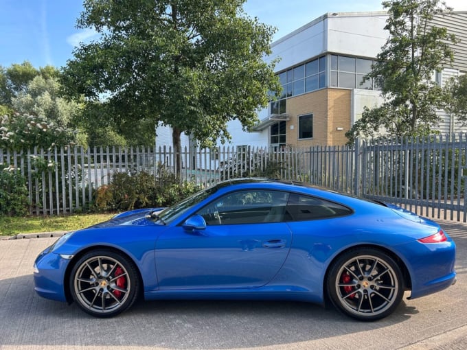 2025 Porsche 911