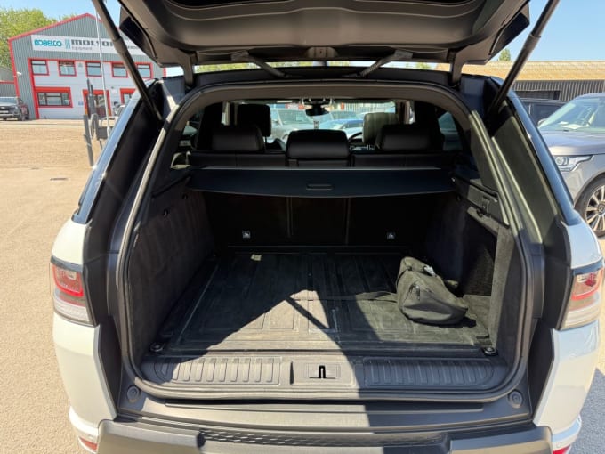 2025 Land Rover Range Rover Sport