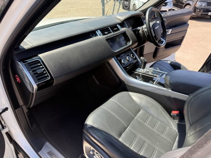 2025 Land Rover Range Rover Sport