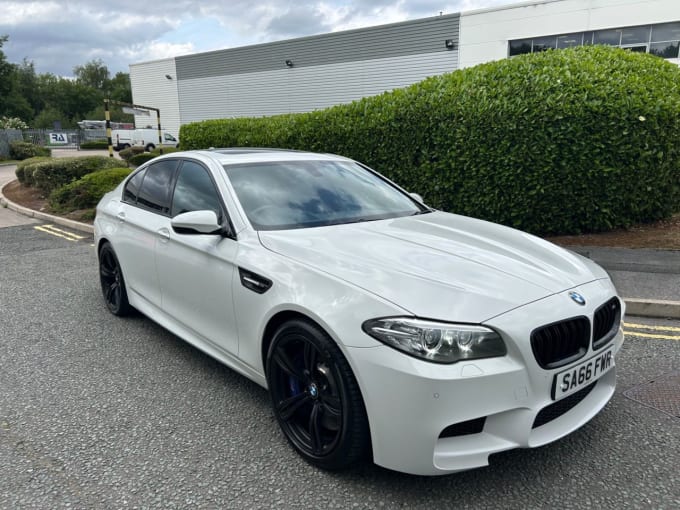 2025 BMW M5