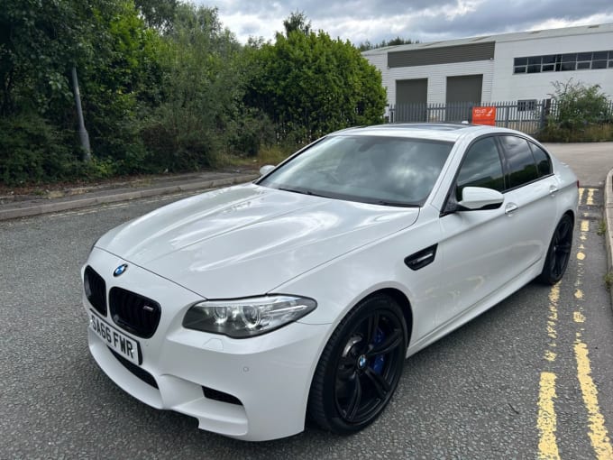 2025 BMW M5