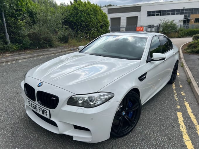 2025 BMW M5