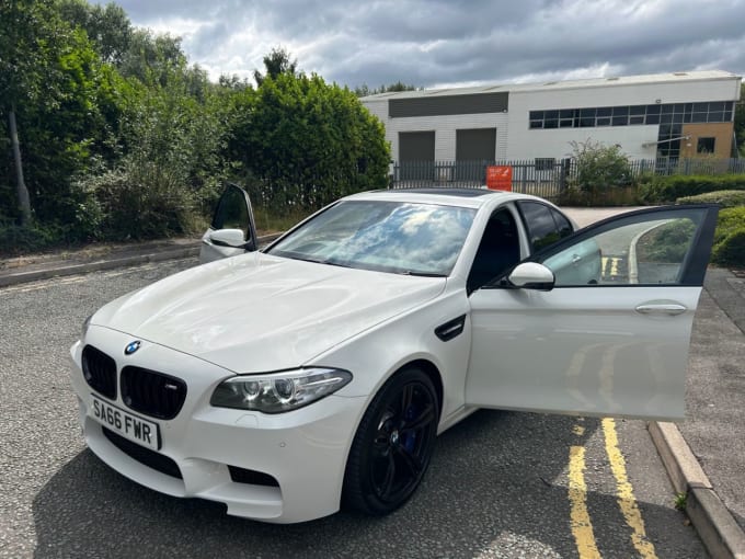 2025 BMW M5