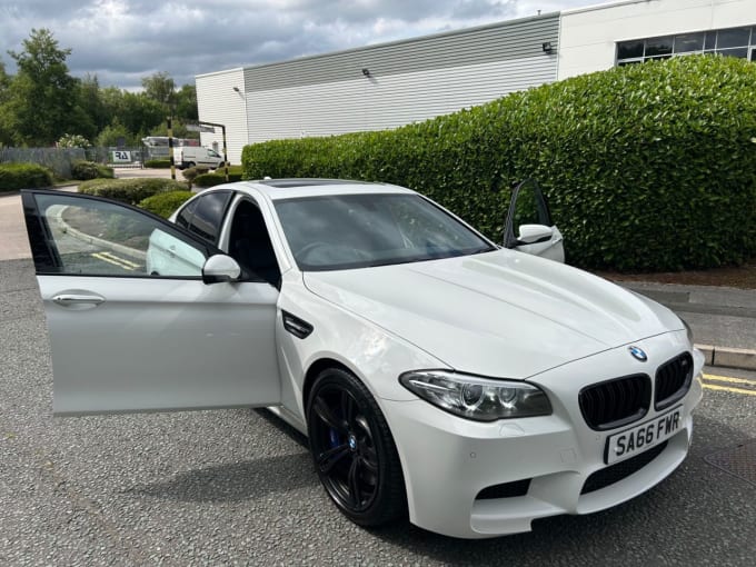2025 BMW M5