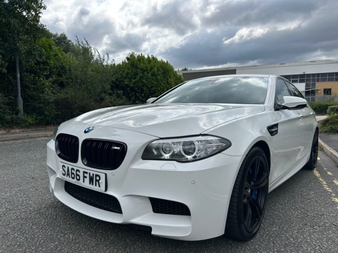 2025 BMW M5