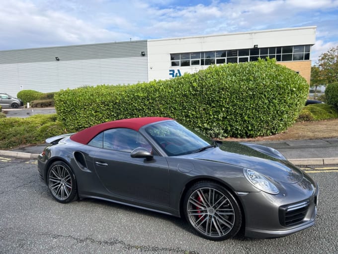 2025 Porsche 911