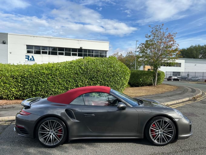 2025 Porsche 911