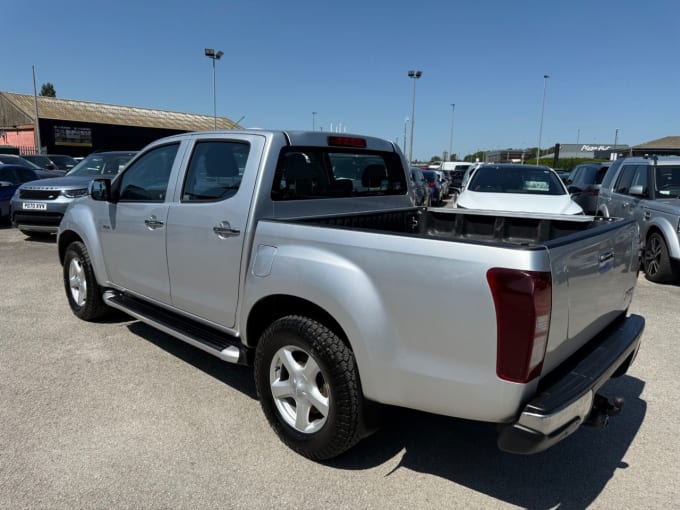 2025 Isuzu D-max