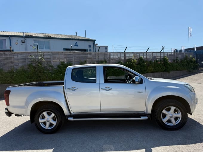 2025 Isuzu D-max