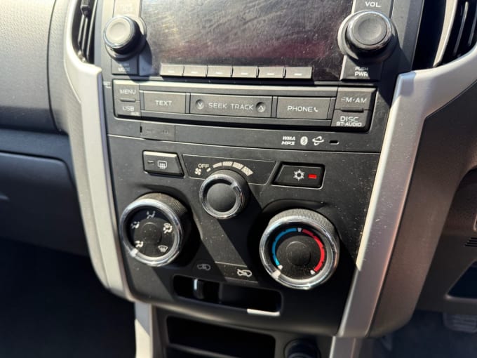 2025 Isuzu D-max