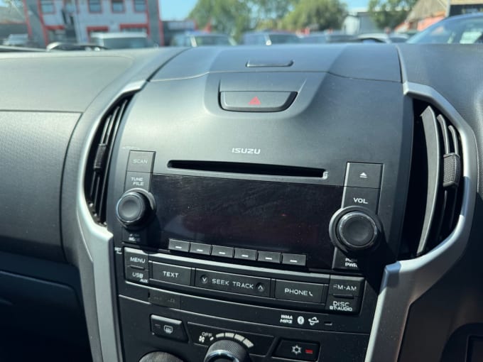 2025 Isuzu D-max