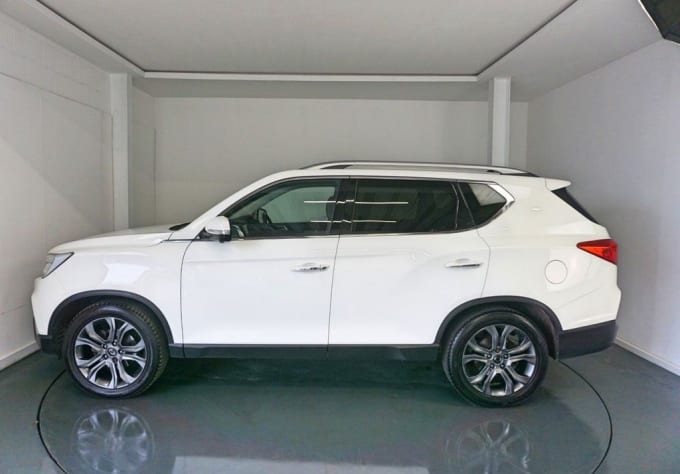 2025 Ssangyong Rexton