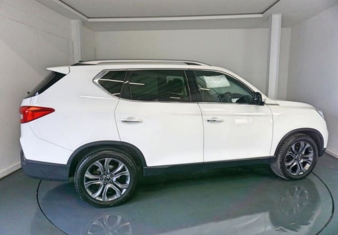 2025 Ssangyong Rexton