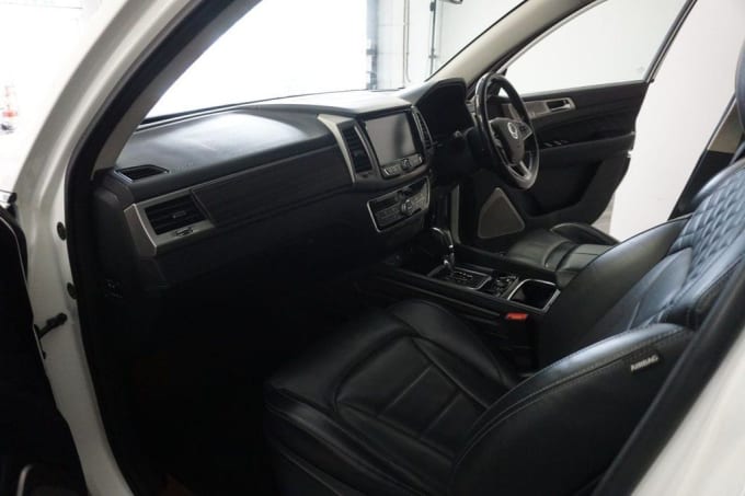 2025 Ssangyong Rexton