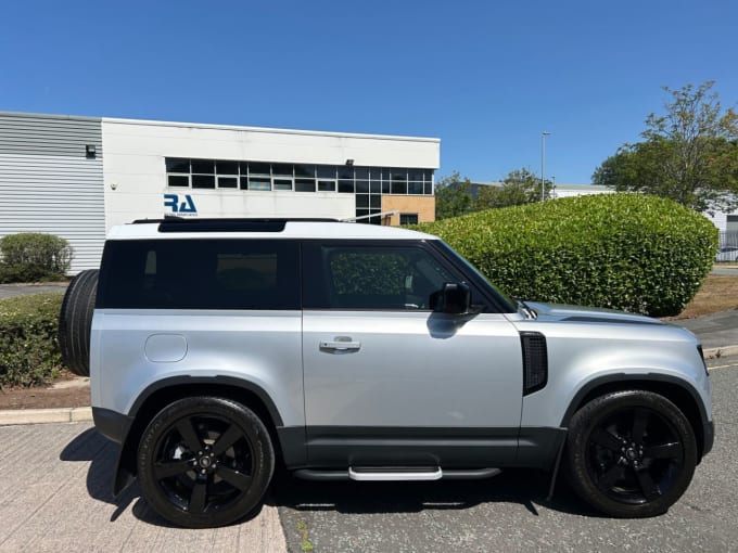 2025 Land Rover Defender
