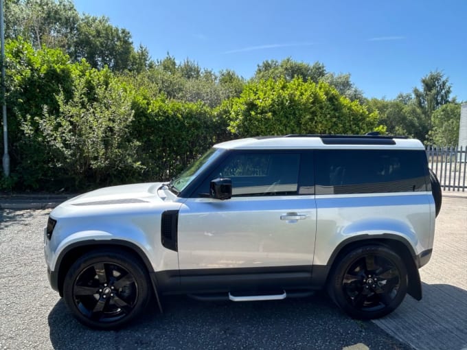 2025 Land Rover Defender