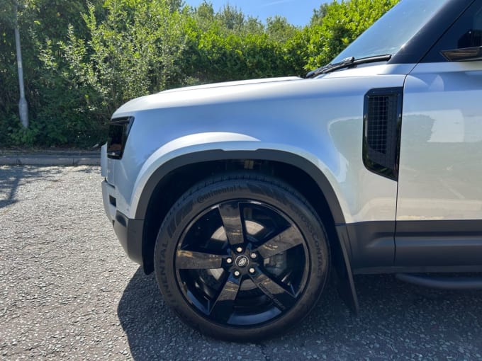 2025 Land Rover Defender